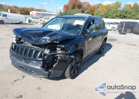 2012 Jeep Compass Latitude z USA, uszkodzony, nr VIN 1C4NJDEB2CD577775